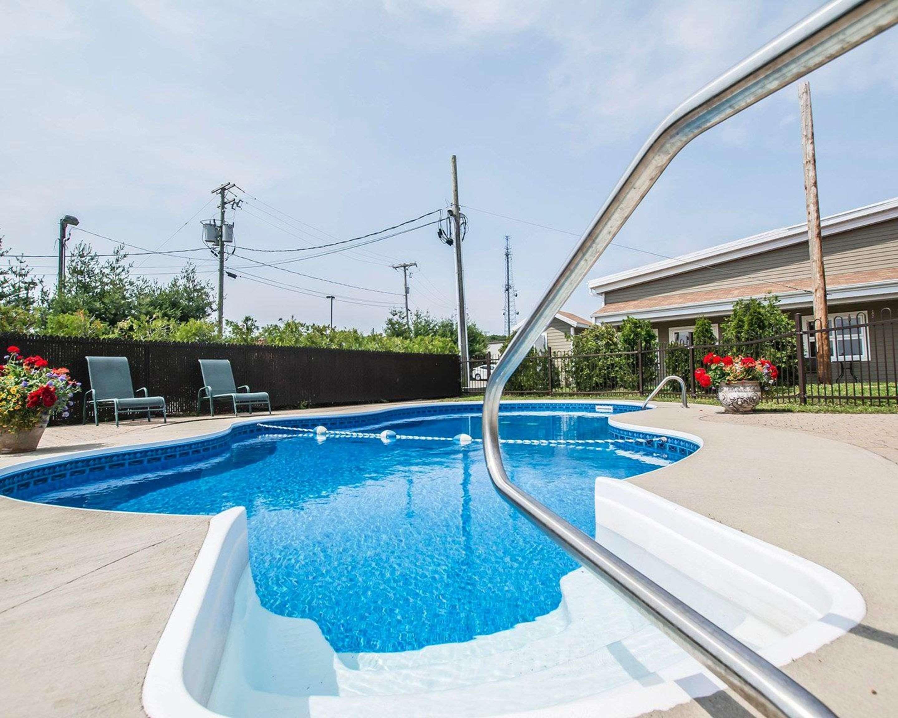 Econo Lodge Inn & Suites Montmagny Dış mekan fotoğraf