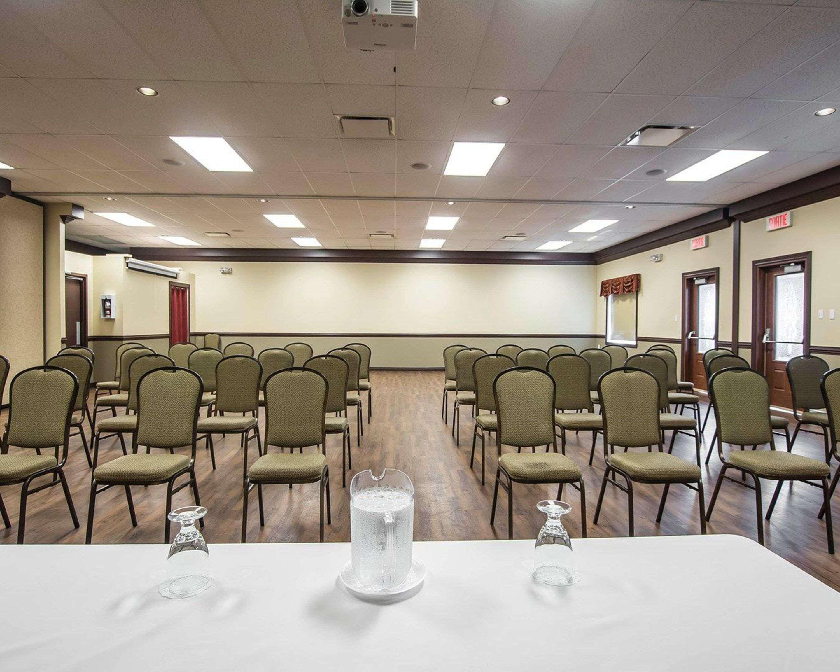 Econo Lodge Inn & Suites Montmagny Dış mekan fotoğraf