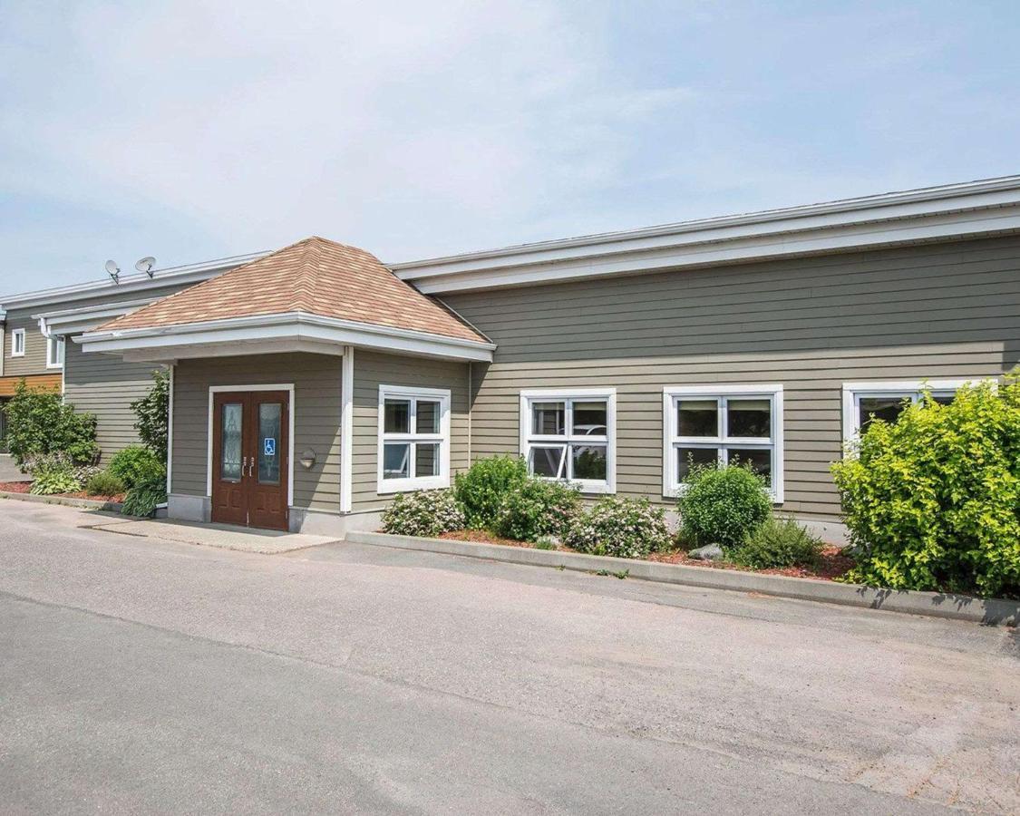 Econo Lodge Inn & Suites Montmagny Dış mekan fotoğraf